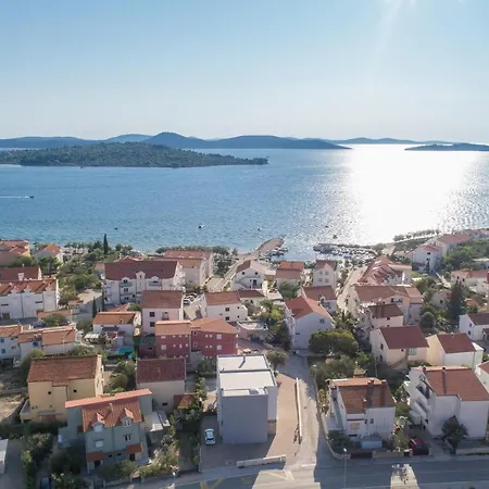 Apartvilla Okit Ii Apartmán Srima