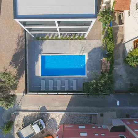 Apartvilla Okit Ii Srima