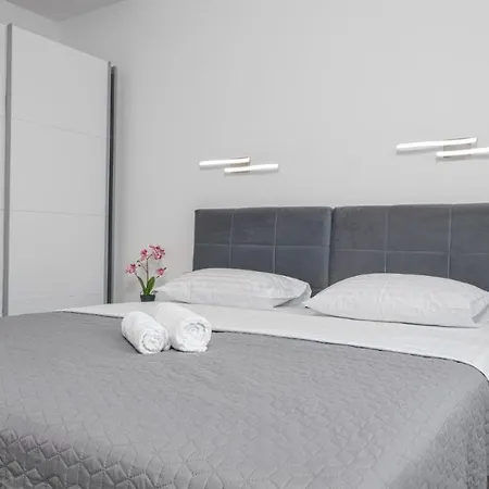 Apartvilla Okit Ii Srima