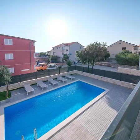 Apartvilla Okit Ii Srima