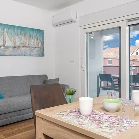 Apartvilla Okit Ii Apartmán *