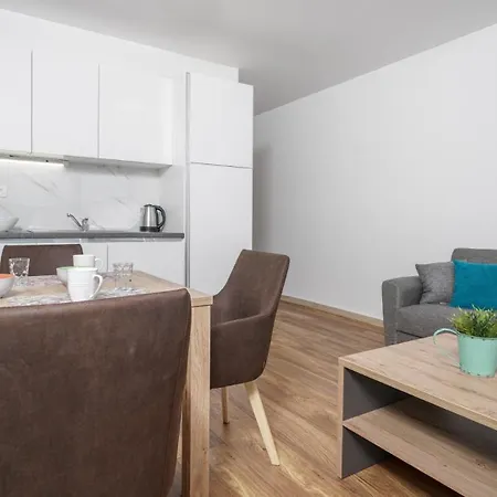 Apartvilla Okit Ii Apartmán *